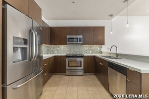 Foto del edificio - 17902 La Cantera Pkwy
