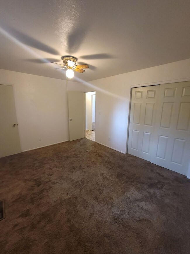 Foto del edificio - $1665 | 3BR/1BA | Spacious 3 Bedroom Home for Rent in Southeast Colorado Springs