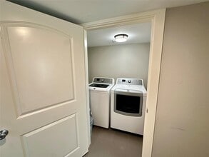 Building Photo - 1304 Ave N Ursuline St