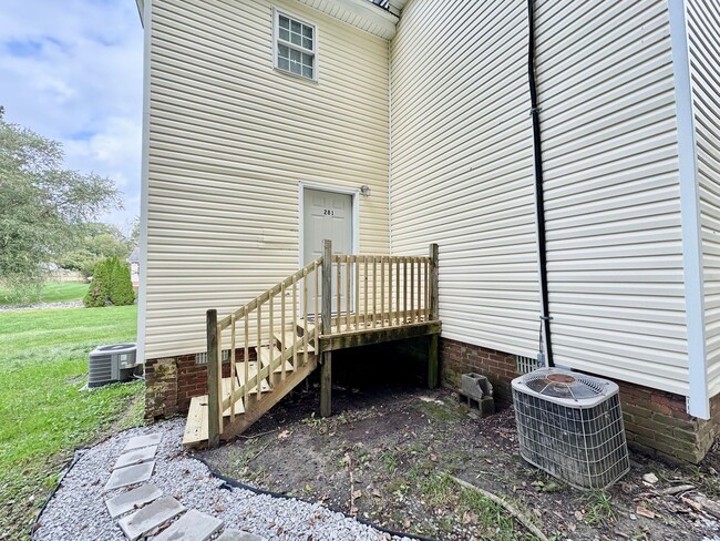 Building Photo - 1510 11th St