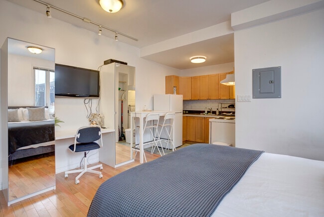 Photo du bâtiment - 925 Rue Cherrier