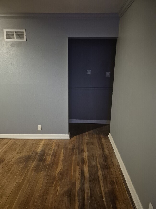 Foto del edificio - 1539 Comet Dr