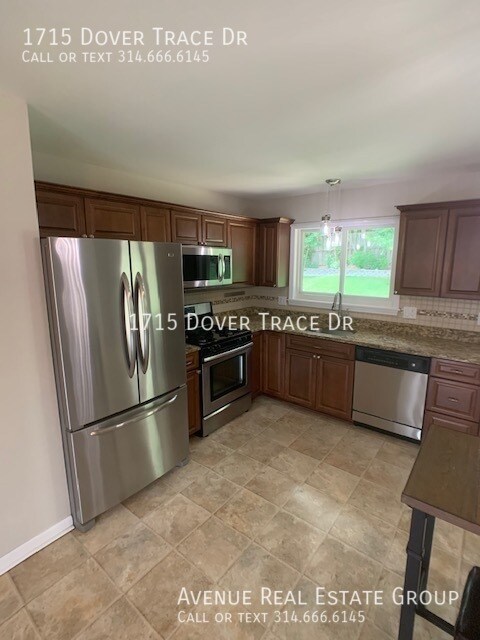 Building Photo - Just Listed! Wonderfully Updated Home!