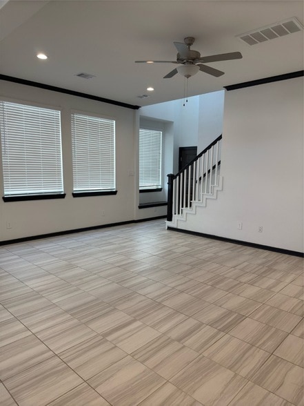 Foto del edificio - 1555 Rustling Creek Dr