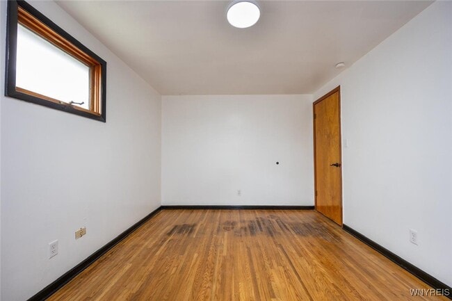 Building Photo - 54 Brownell St