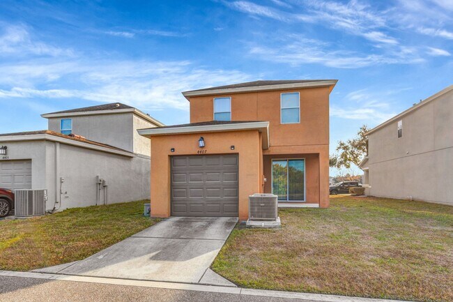 Foto del edificio - Partially furnished 3-bedroom, 2.5-bath home