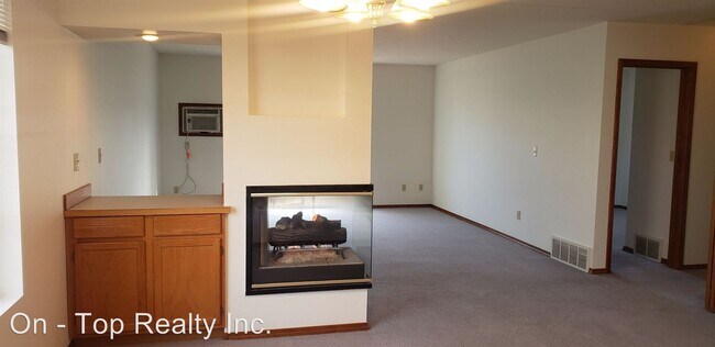 Building Photo - 5213-5215 S Smith Ct