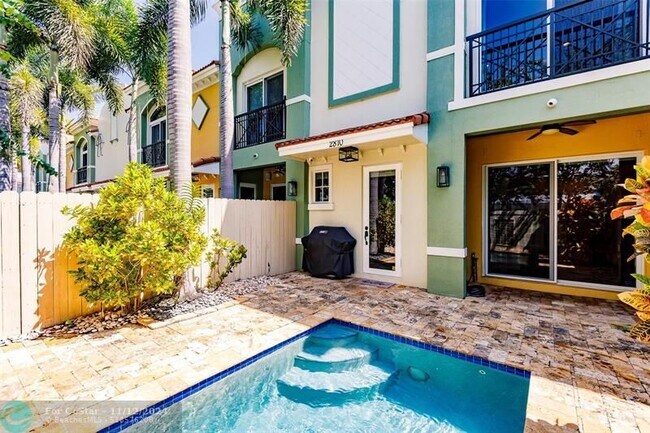 Foto del edificio - 2810 NE 32nd St