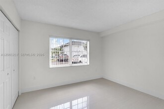 Building Photo - 15665 SW 74th Cir Dr