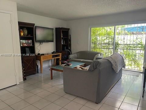 Foto del edificio - 8165 NW 8th St