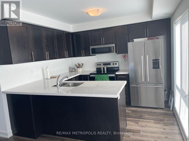 Building Photo - 55 Romilly Ave