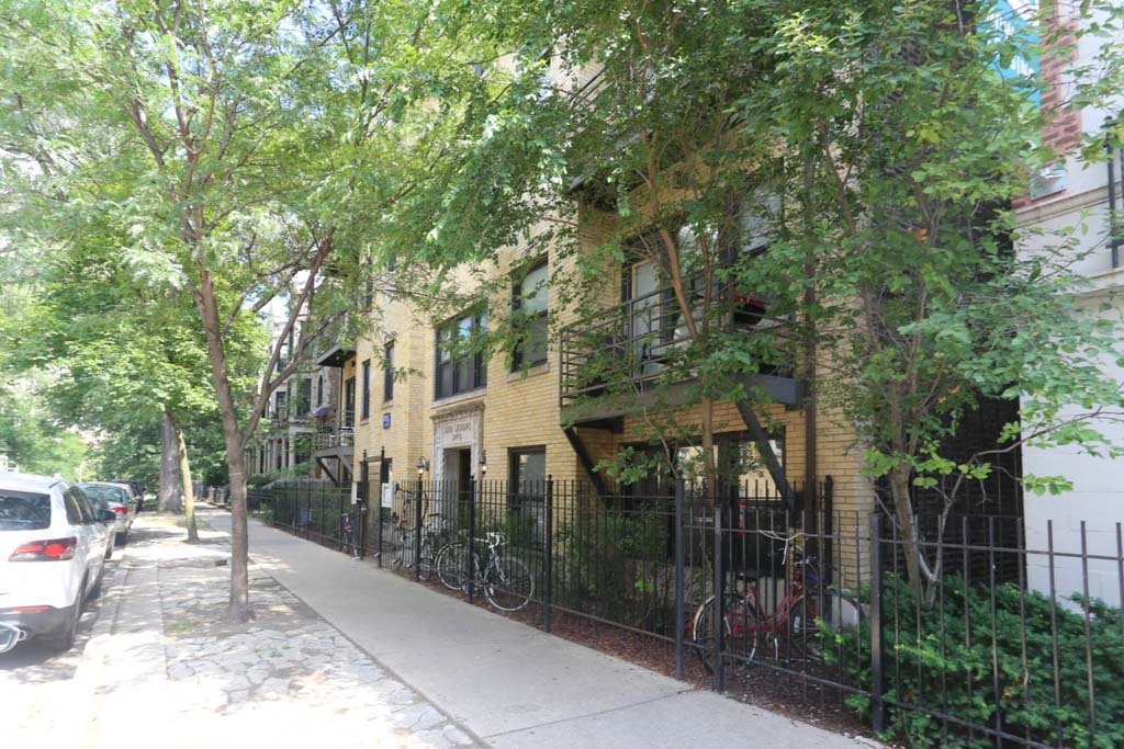 Primary Photo - 920 W Dakin St
