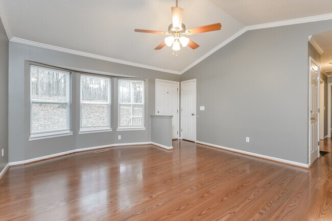 Foto del edificio - 3BR 2BA Home nestled in the Woods