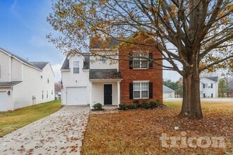 Building Photo - 1372 Zered Pl NW