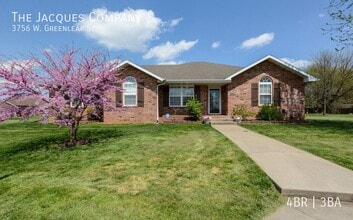 Building Photo - 3756 W Greenleaf St