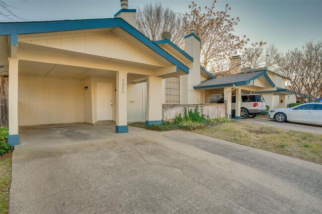 Building Photo - 2802 Nova Dr