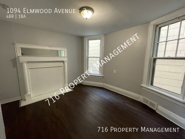 Foto del edificio - Spacious 4 bedroom right in Elmwood Village!