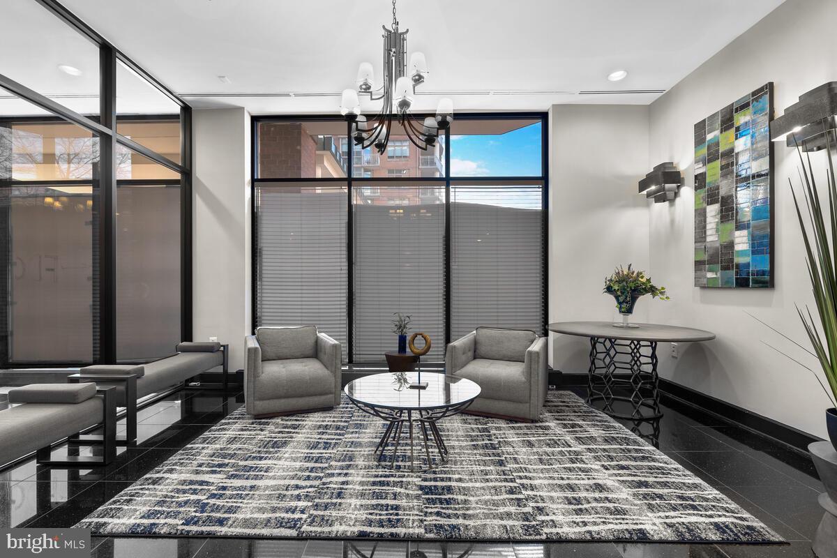 1001 N Randolph St Unit 914, Arlington, VA 22201 Room for Rent in