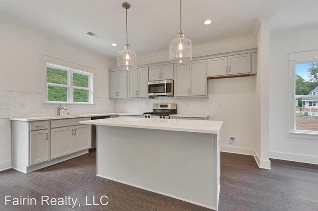 Building Photo - 3 br, 2.5 bath House - 148 Patton Wy