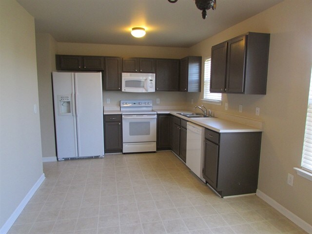 Foto del edificio - 1041 Vanguard Dr