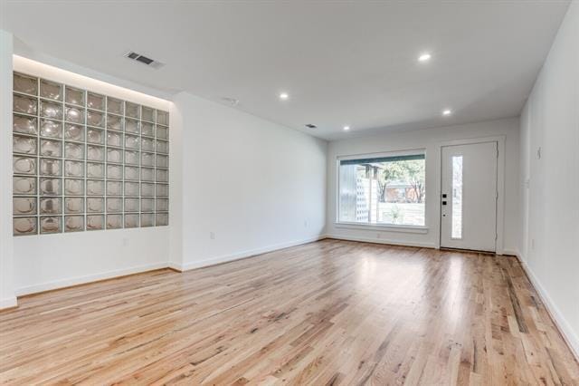 Building Photo - 1820 Mariposa Dr