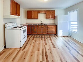 Building Photo - 31 Park St