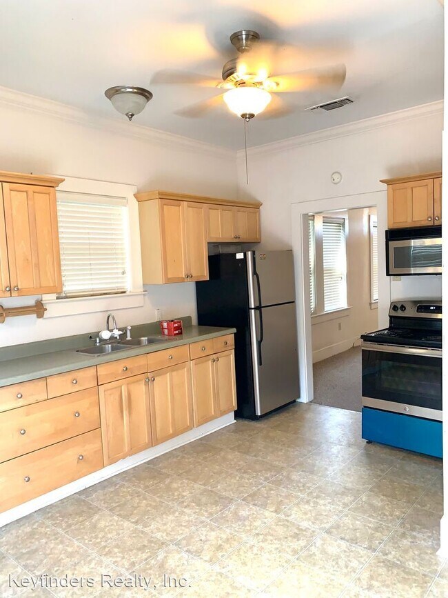 Foto del edificio - 2 br, 1 bath House - 167 6th St.