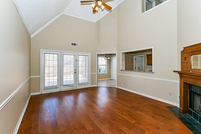 Foto del edificio - 1022 Appling Meadow Dr