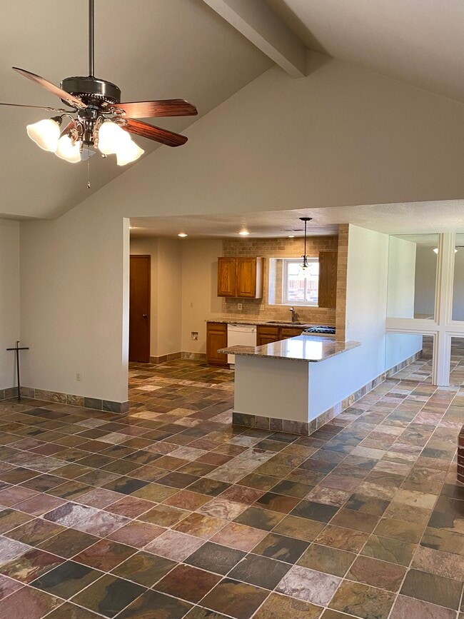 Building Photo - 1917 Dena Dr