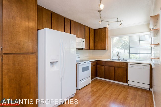 Foto del edificio - 2 br, 1 bath House - 404 Colony Knoll Drive