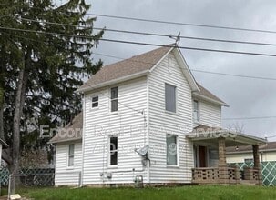 Building Photo - 296 Union St