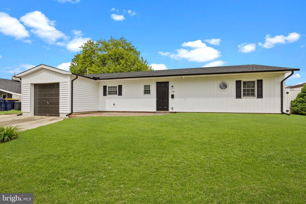 Foto principal - 24 Lavender Ln