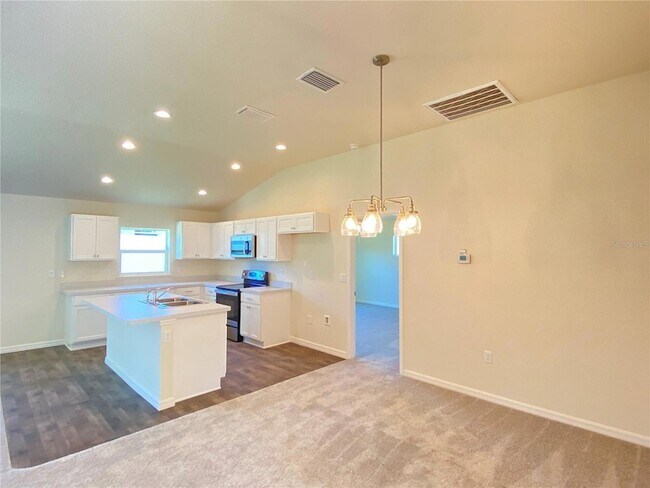 Foto del edificio - 8190 N Wakefield Dr