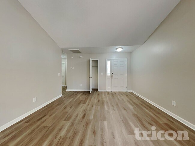 Foto del edificio - 185 Caughman Ridge Rd