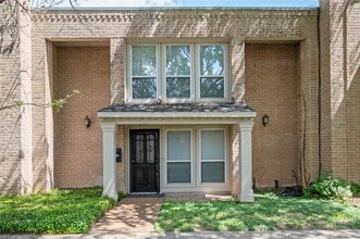 Building Photo - 9417 Bassoon Dr