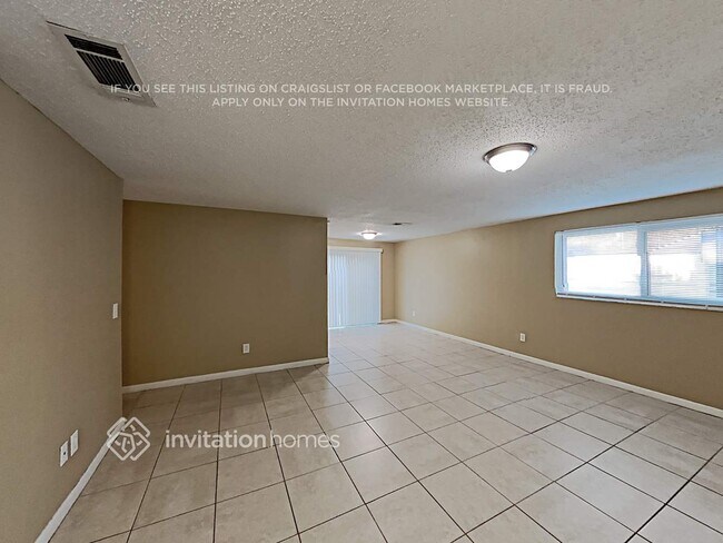 Foto del edificio - 2818 W Shelton Ave
