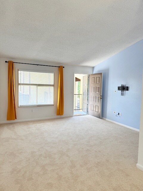 Foto del edificio - 461 W Holmes Ave