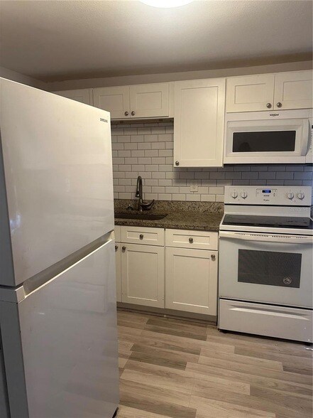 Building Photo - 4506 N 42nd St