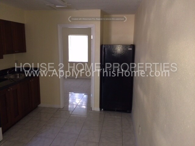 Foto del edificio - 11729 N 12th St