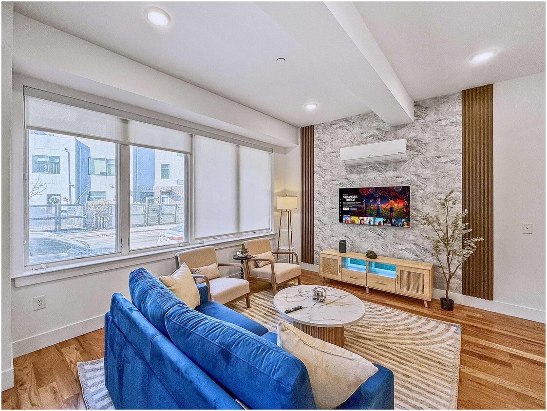 Foto principal - 236 W Thompson St