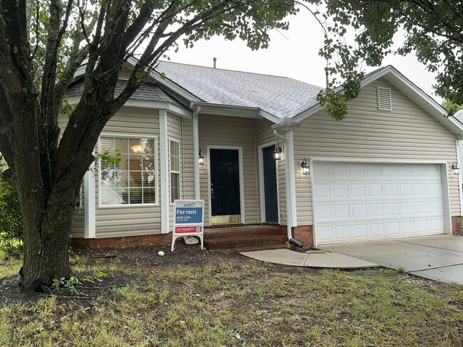 Building Photo - 4522 Capstone Dr
