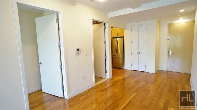 Building Photo - BEAUTIFUL 1 LARGE BEDROOM/ LARGE PRIVATE  ...
