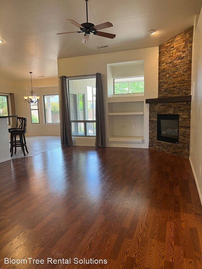 Building Photo - 3 br, 2 bath House - 6911 E Kilkenny Place