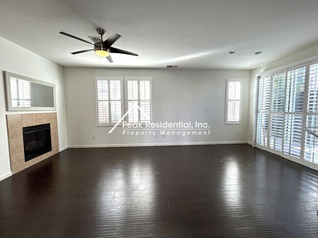 Foto del edificio - Very Nice 3bd/2.5ba Townhome Condo!
