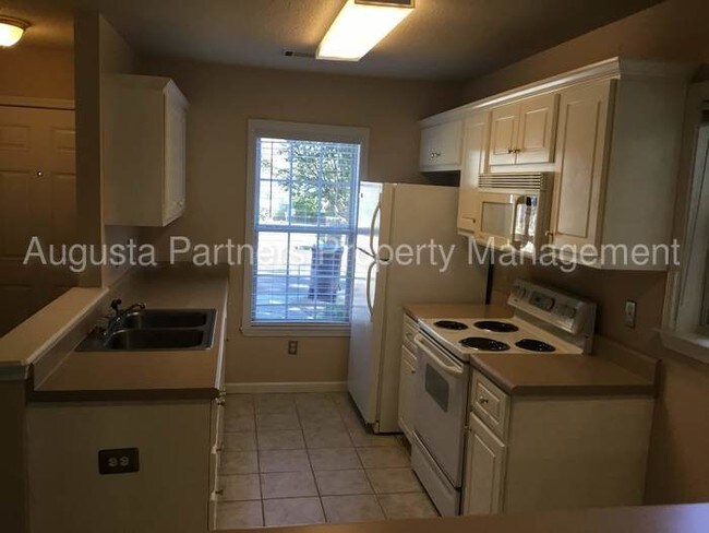 Foto del edificio - Evans Lake - Columbia County