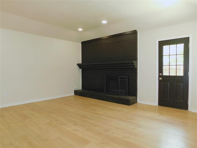 Foto del edificio - 9258 Burbank Dr