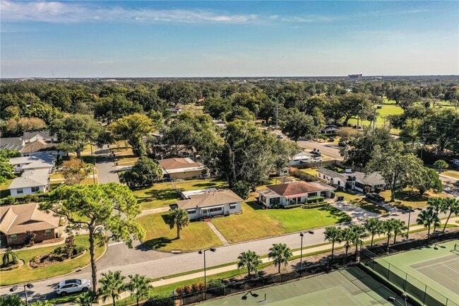 Building Photo - 2804 Southington Ave