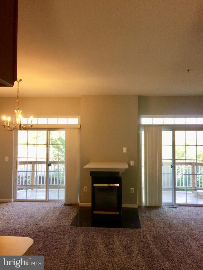 Building Photo - 1850 Cedar Cove Way