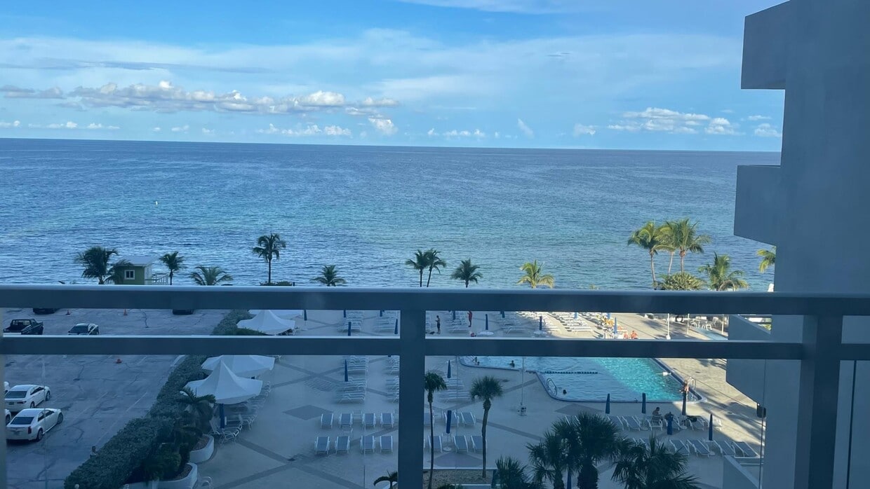 Beautiful ocean view - 2030 S Ocean Dr