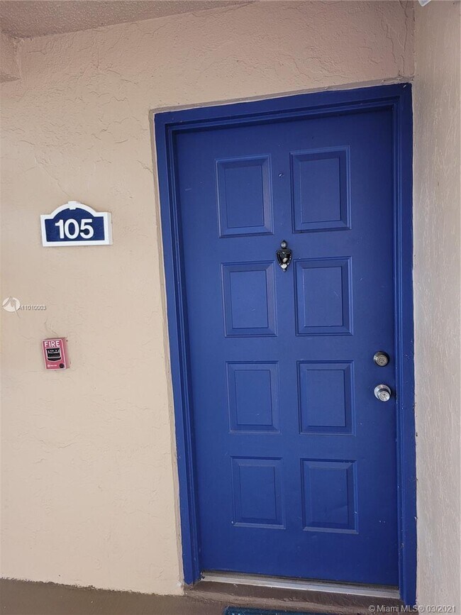 Foto del edificio - 10420 SW 158th Ct